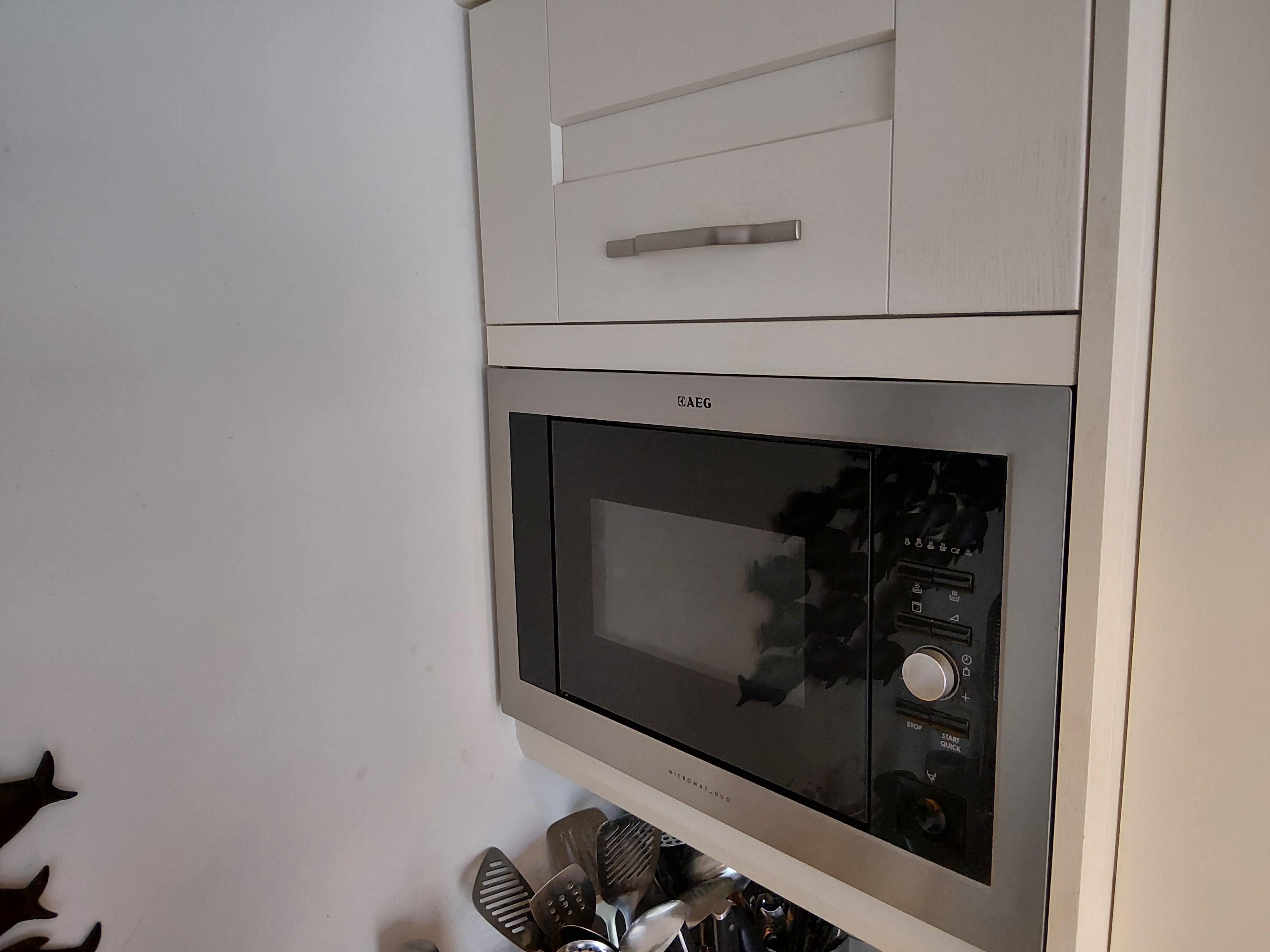 AEG microwave